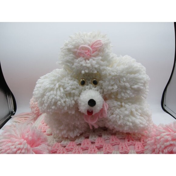 Adorable Vintage Handmade Pom-Pom Poodle Dog On Pink Crochet Mat With Fringe - U - Picture 5 of 10